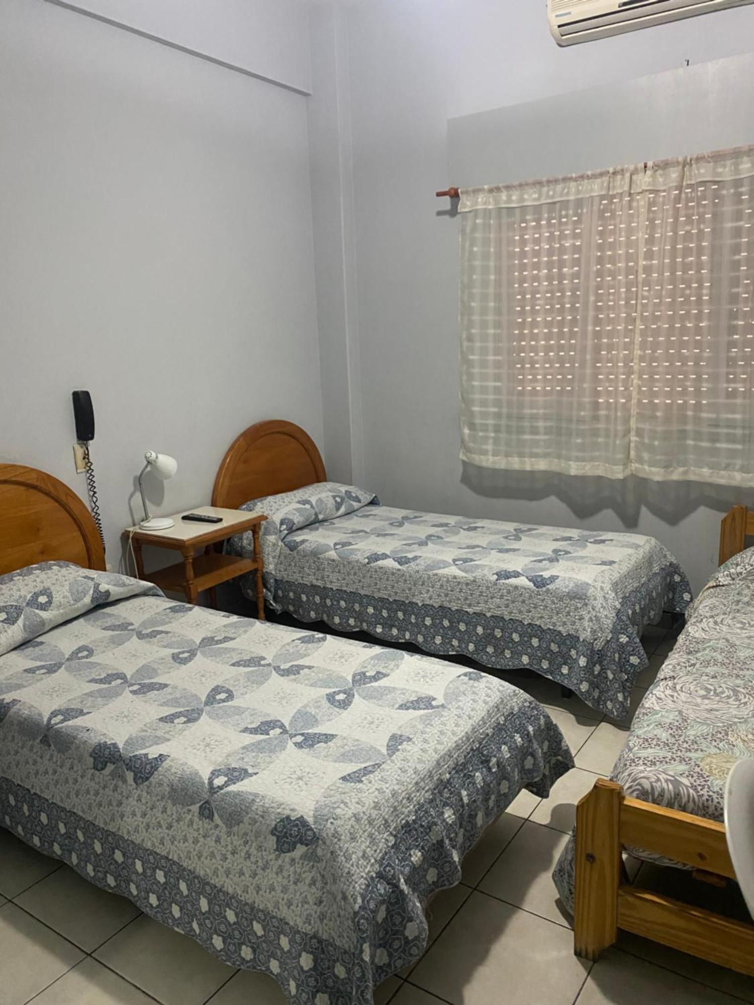Cibeles Hotel Буенос Айрес Екстериор снимка